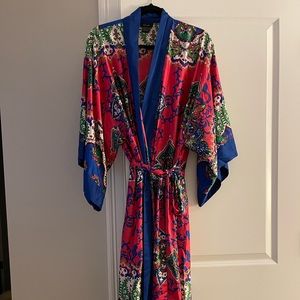 Natori robe